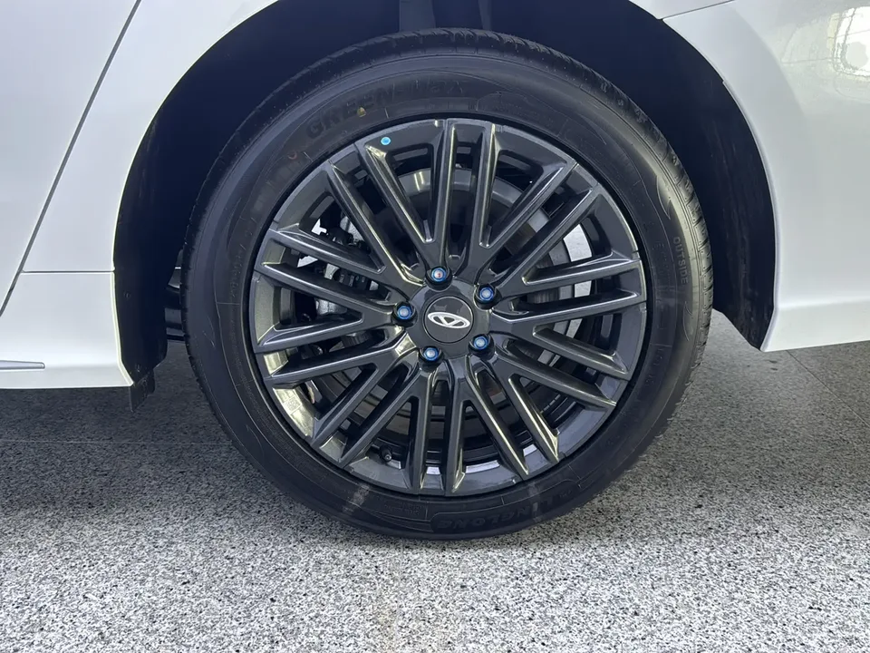 Chery Arrizo 8 1.6TGDI DCT Excellence Edition 2026 — миниатюра 3