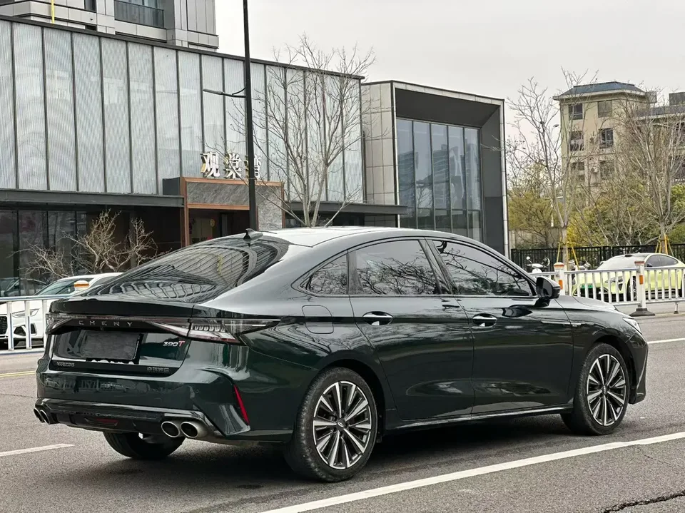 Chery Arrizo 8 High Energy Edition 2.0T DCT 2023 — миниатюра 2
