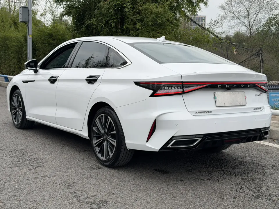 Chery Arrizo 8 1.6TGDI DCT Elegant 2023 — миниатюра 2