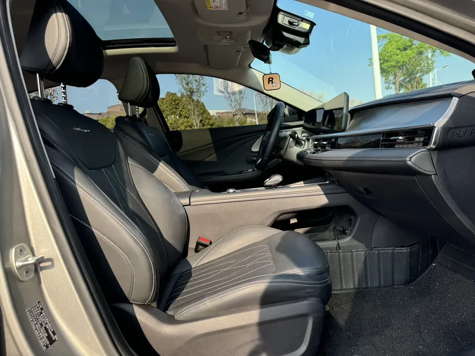 Chery Arrizo 8 1.6TGDI DCT Rui 2025 — миниатюра 5