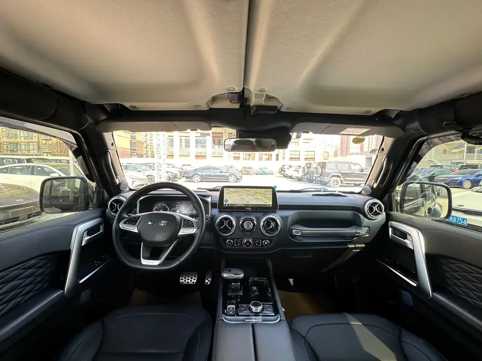 BAIC Beijing Off-road BJ40 2.0T Automatic 4WD City Hunter Edition Knight Edition 2022 — миниатюра 3