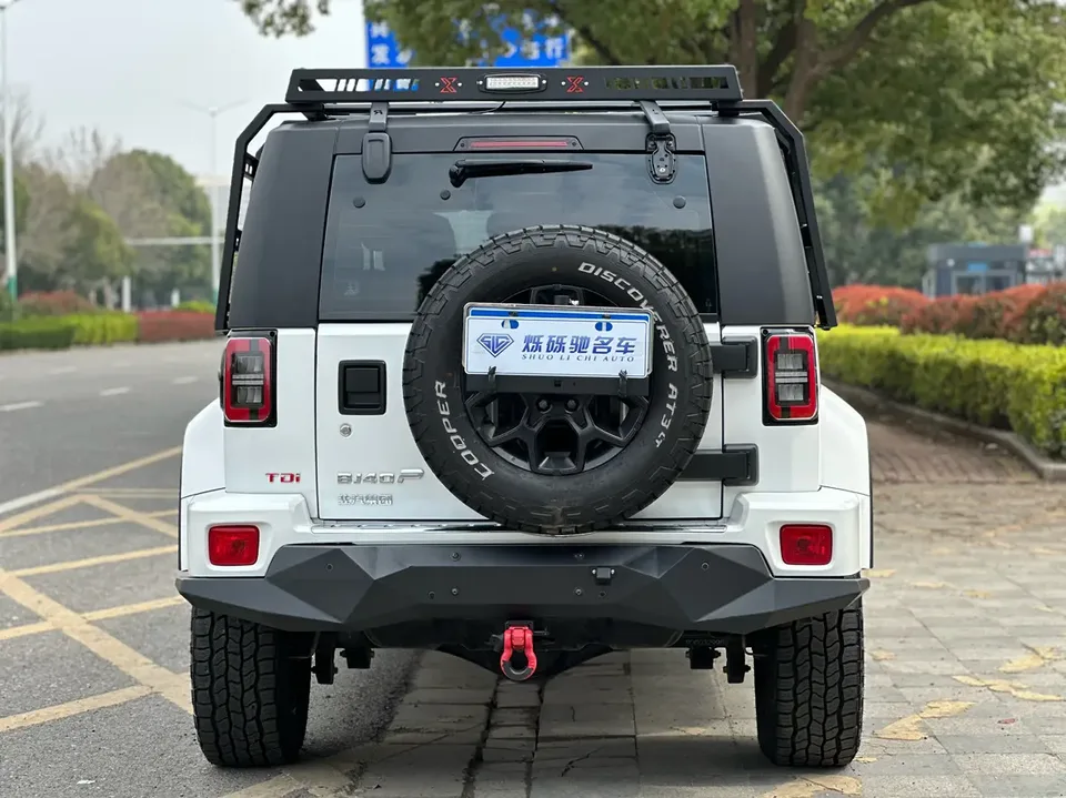 BAIC Beijing Off-road BJ40 Beijing Off-road BJ40 2023 2.0D Automatic 4WD Blade Hero Edition Knight Edition 2024 — миниатюра 2