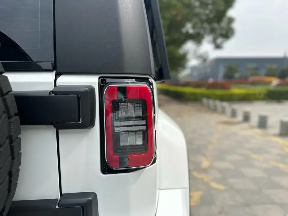 BAIC Beijing Off-road BJ40 Beijing Off-road BJ40 2023 2.0D Automatic 4WD Blade Hero Edition Knight Edition 2024 — миниатюра 3