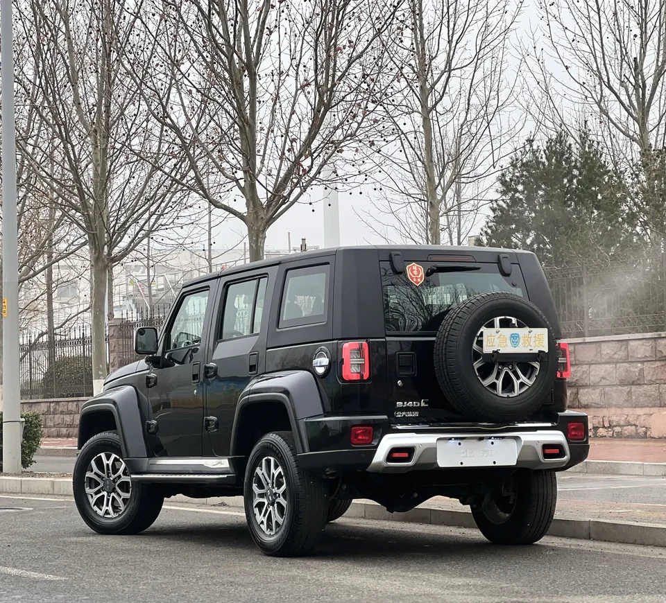 BAIC Beijing Off-road BJ40 2.0T Automatic 4WD City Hunter Edition Knight Edition 2022 — миниатюра 2