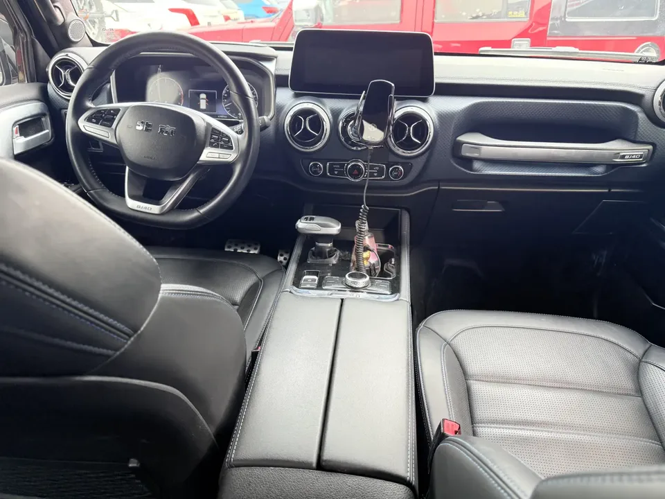 BAIC Beijing Off-road BJ40 2.0D Automatic 4WD Blade Hero Edition Knight Edition 2022 — миниатюра 3