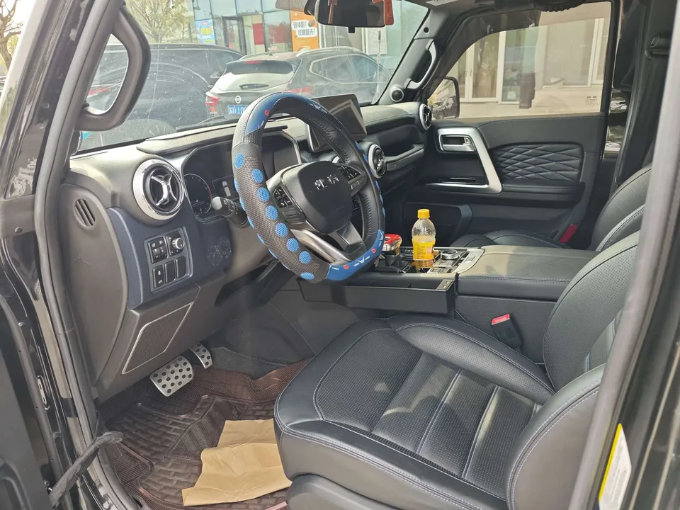 BAIC Beijing Off-road BJ40 Beijing Off-road BJ40 2023 2.0T Automatic 4WD City Hunter Edition Knight Edition 2023 — миниатюра 3