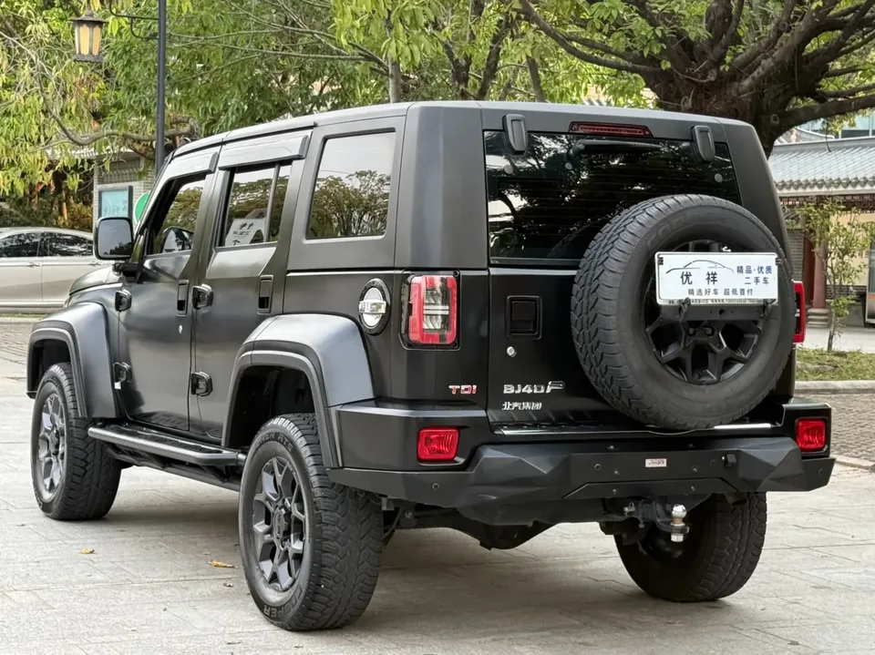 BAIC Beijing Off-road BJ40 Beijing Off-road BJ40 2023 2.0D Automatic 4WD Blade Hero Edition Knight Type (Front and Rear Electric Locks) 2022 — миниатюра 2