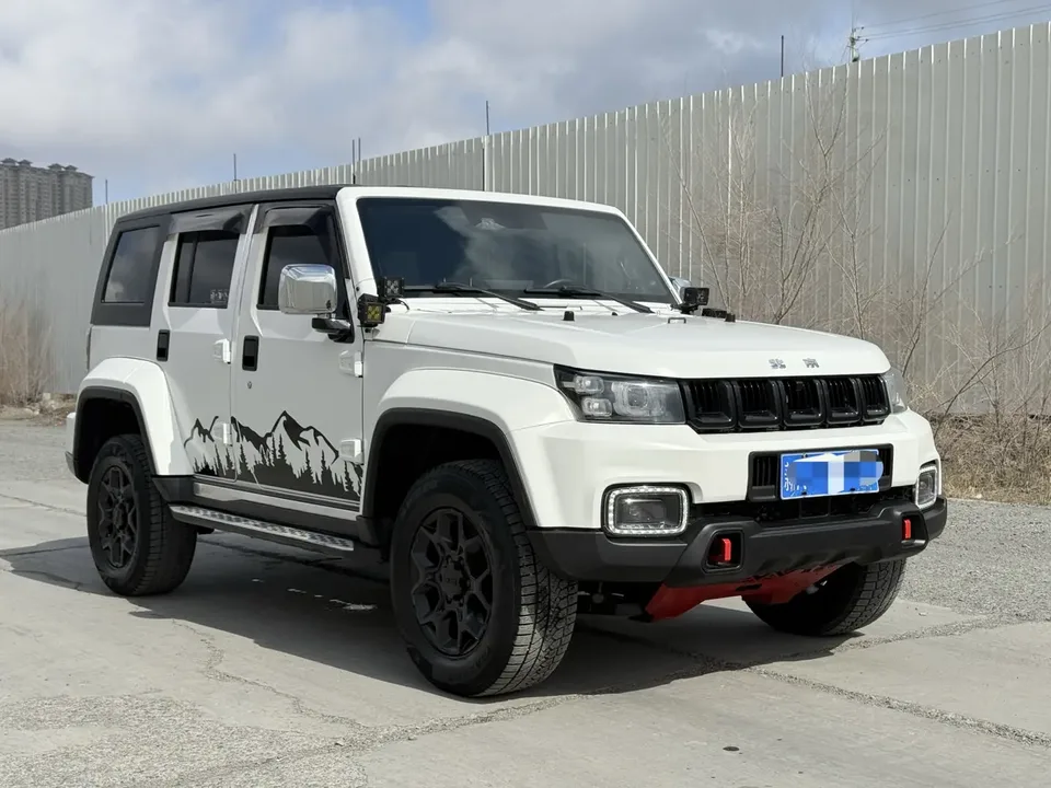 BAIC Beijing Off-road BJ40 Beijing Off-road BJ40 2023 2.0D Automatic 4WD Blade Hero Edition Knight Type (Front and Rear Electric Locks) 2022 — миниатюра 3