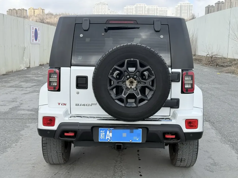 BAIC Beijing Off-road BJ40 Beijing Off-road BJ40 2023 2.0D Automatic 4WD Blade Hero Edition Knight Type (Front and Rear Electric Locks) 2022 — миниатюра 5