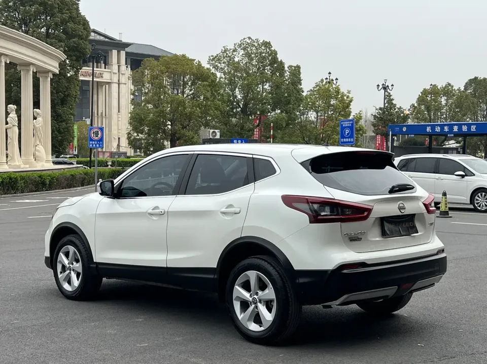 Nissan Qashqai Qashqai 2023 Classic 2.0L Comfort Edition 2024 — thumbnail 3