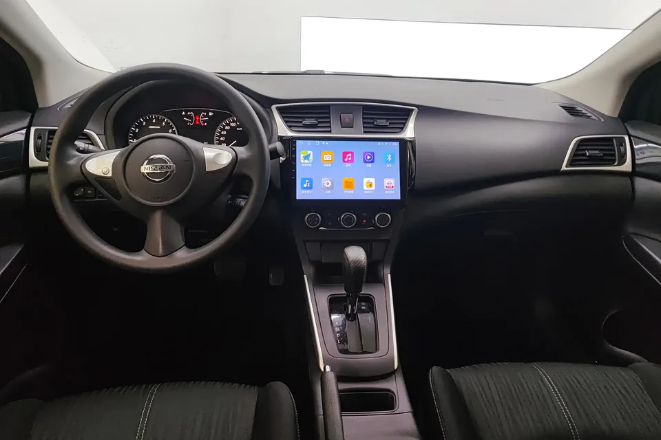 Nissan Sylphy Sylphy 2024 Sylphy 2024 facelift three classic 1.6L XE CVT comfort version 2025 — thumbnail 4