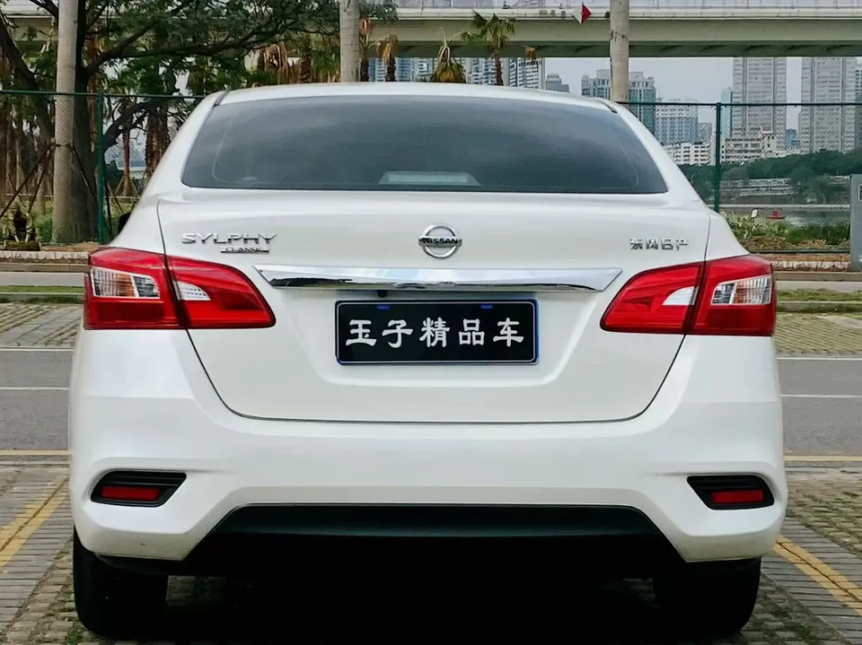 Nissan Sylphy Sylphy 2022 Sylphy 2022 Classic 1.6 XE CVT Comfort Edition 2023 — thumbnail 5