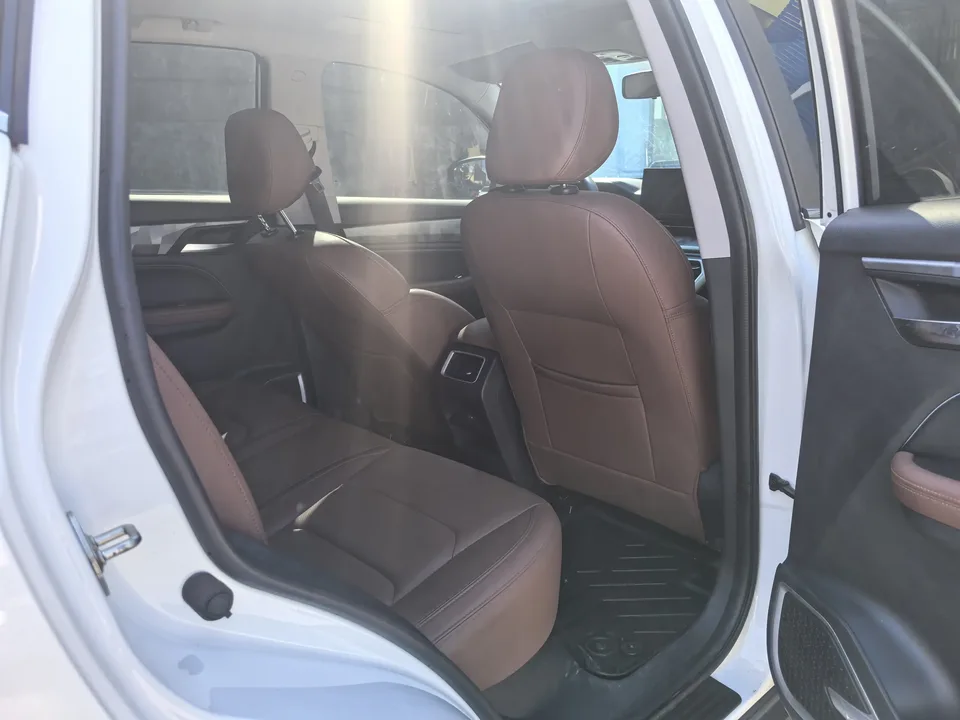Geely Vision X6 PRO 1.4T Automatic Premium Edition 2024 — миниатюра 4