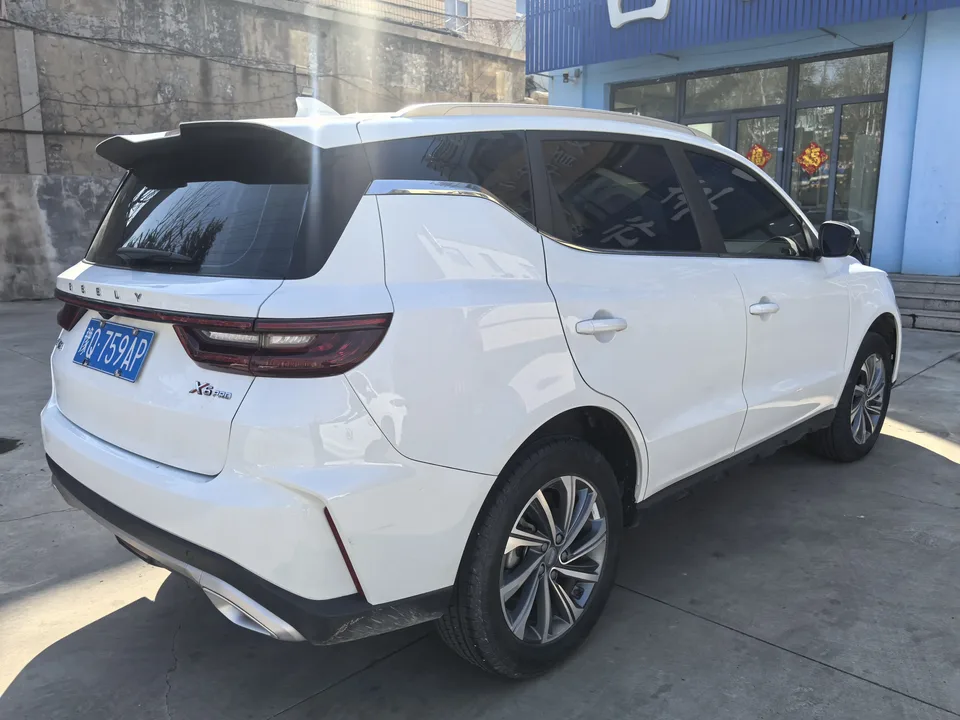 Geely Vision X6 PRO 1.4T Automatic Premium Edition 2024 — миниатюра 5