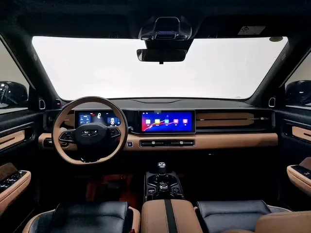 Geely ICON Geely ICON 2023 1.5TD Chocolate Edition 2024 — миниатюра 4