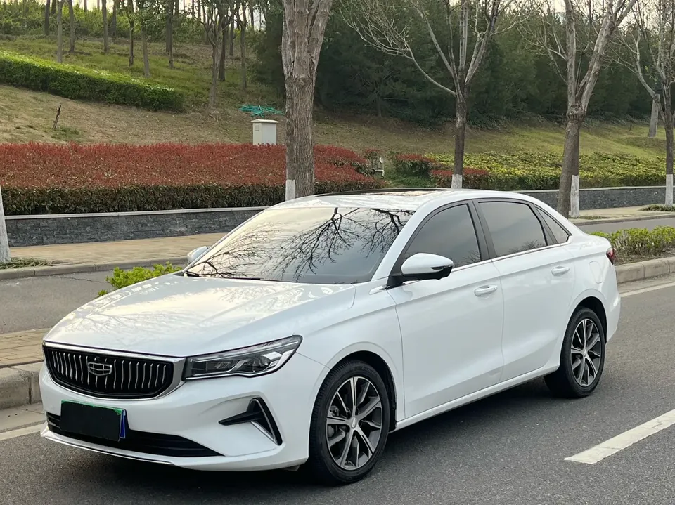 Geely Emgrand Emgrand 2023 4th Generation Champion Edition 1.5L CVT flagship model 2024 — photo 1, buy with delivery to Moscow