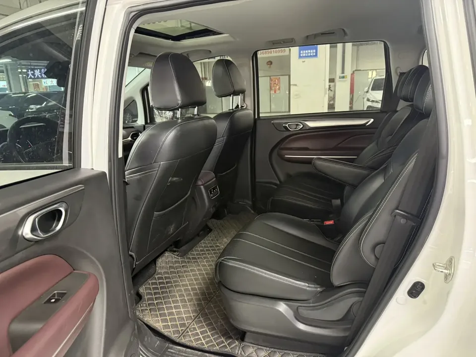 GAC Trumpchi M6 Pro 270T Automatic Deluxe Edition 2022 — миниатюра 3