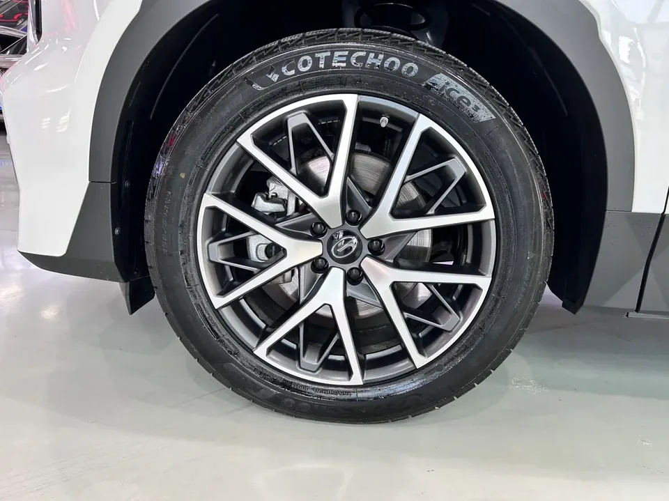 GAC Trumpchi GS8 Trumpchi GS8 2025 Pilot Series 2.0TGDI 2WD 5-seater Luxury Edition 2025 — миниатюра 3