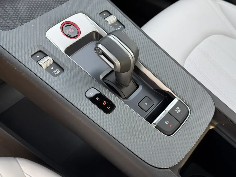 GAC Trumpchi Shadow Leopard Shadow Leopard 2023 2.0L DHT High Energy Hybrid Edition 2026 — миниатюра 3