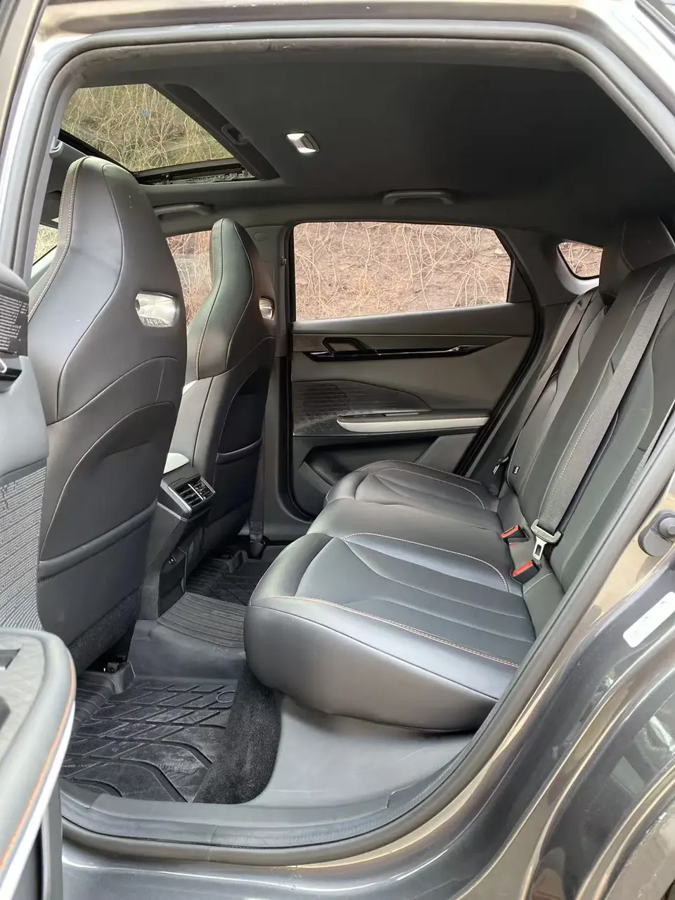 Changan UNI-V 1.5T exclusive model 2023 — миниатюра 3