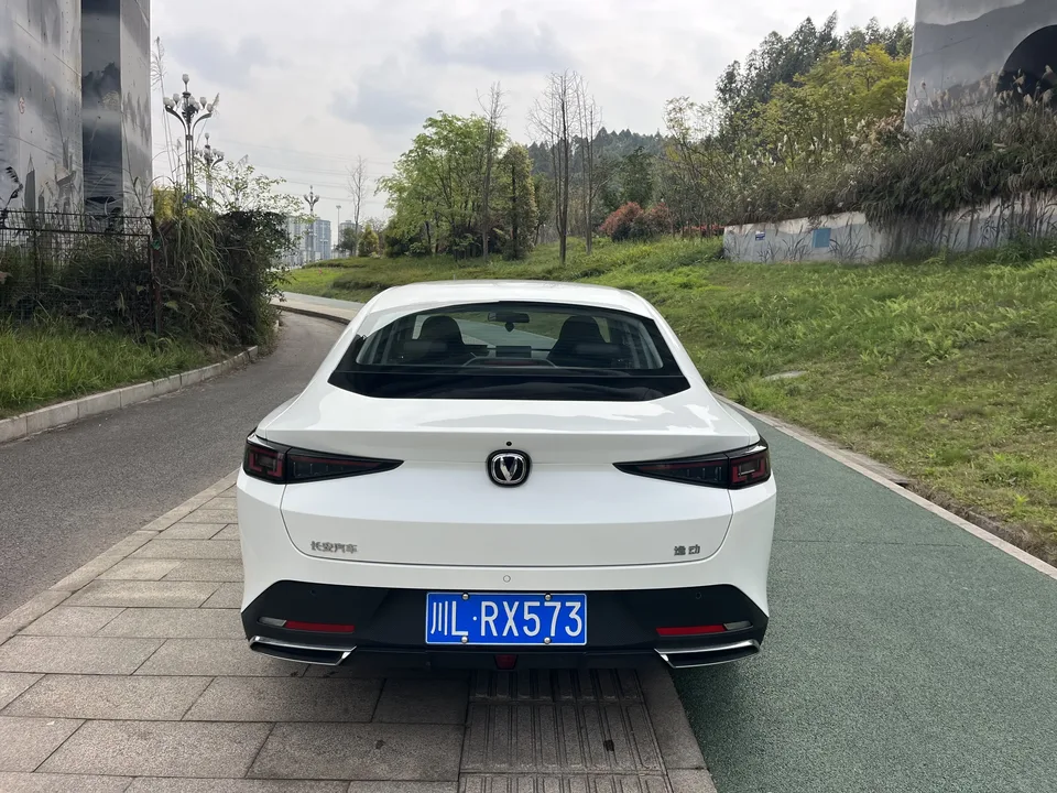 Changan Escape Escape 2024 1.5T DCT Enjoy Edition 2024 — thumbnail 2