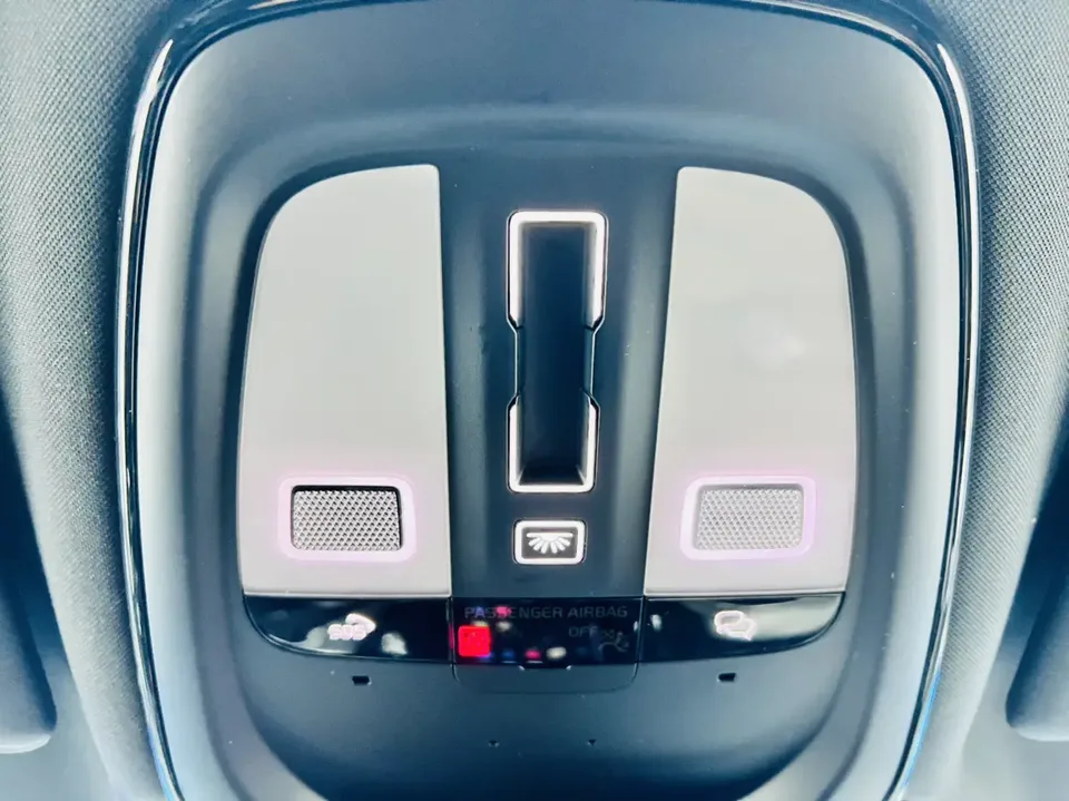 Volvo S60 Volvo S60 2023 B4 Zhiyi Luxury Edition 2023 — миниатюра 4