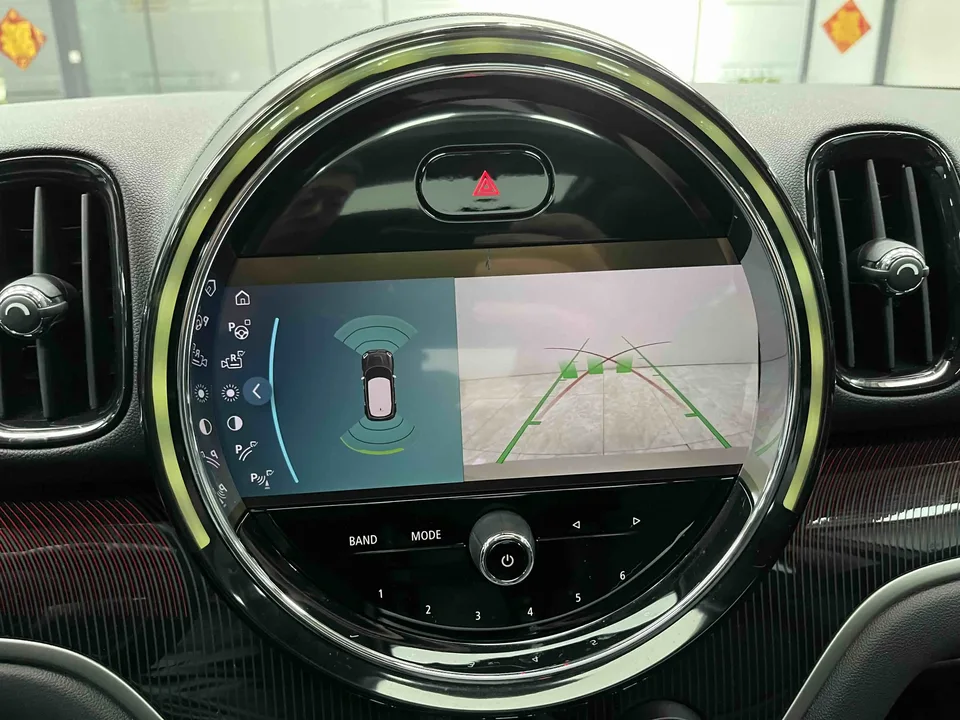 MINI Countryman MINI COUNTRYMAN 2023 1.5T COOPER ALL4 Connoisseur 2022 — миниатюра 3