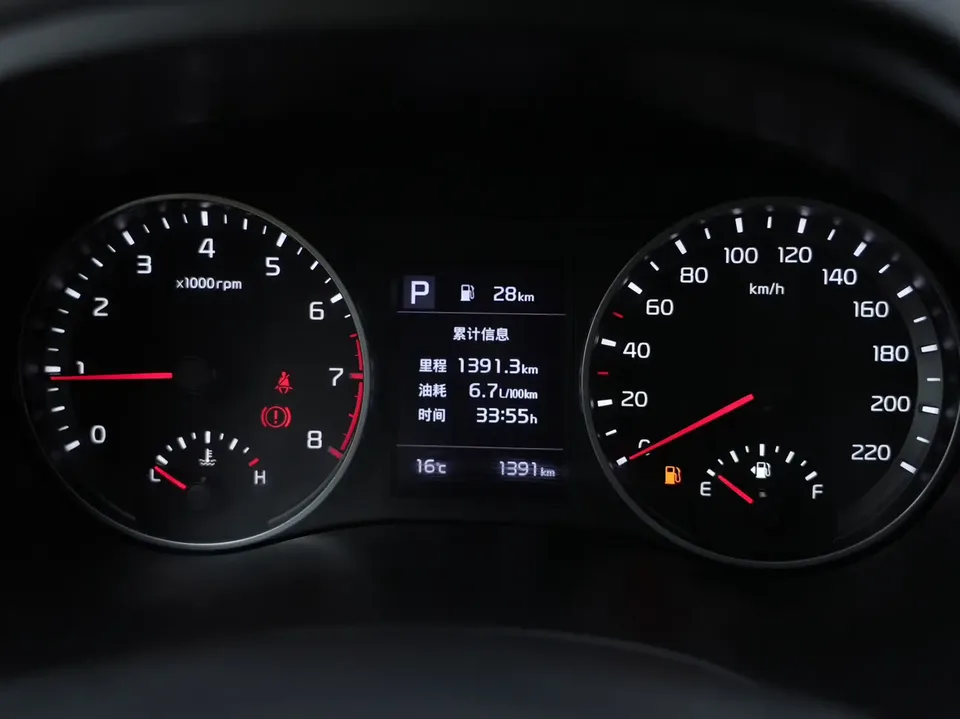 Kia KX1 1.4L CVT fun sunroof model 2024 — миниатюра 5