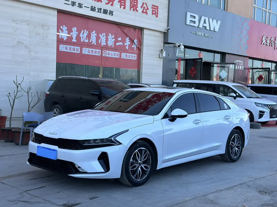 Kia K5 2025