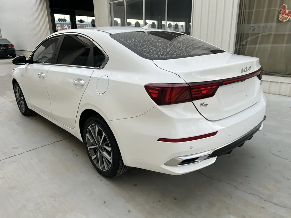 Kia K3 1.5L IVT Youth Edition 2022 — миниатюра 4