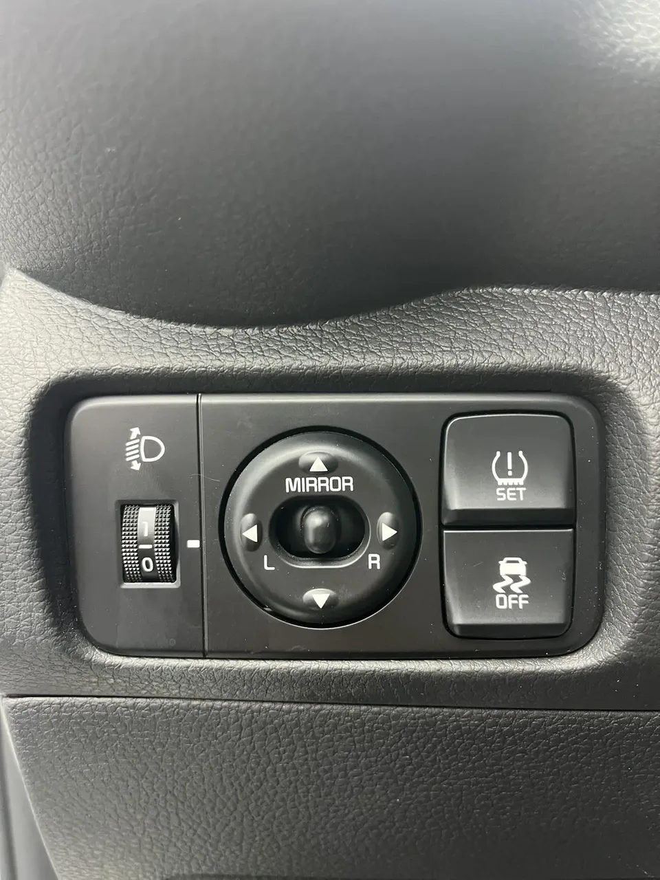 Kia Pegas Huanchi 2020 Modified 1.4L Automatic Comfort Sunroof Edition 2023 — thumbnail 3