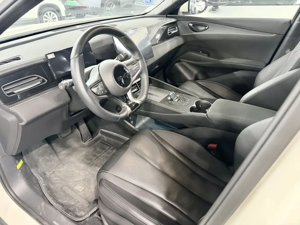 BYD Seal 06DM Intelligent Driving Edition DM-i 120KM Premium Edition 2025 — миниатюра 4