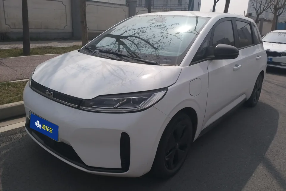 BYD D1 2023