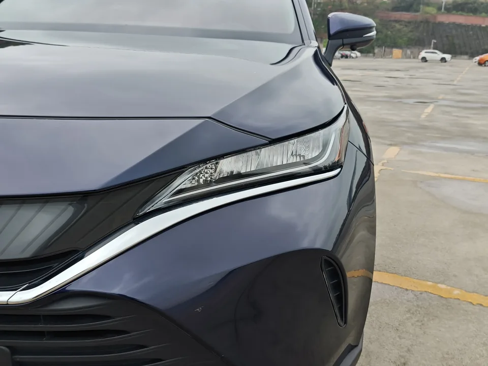 Toyota HARRIER 2.0L CVT two-wheel drive exclusive version 2024 — миниатюра 3