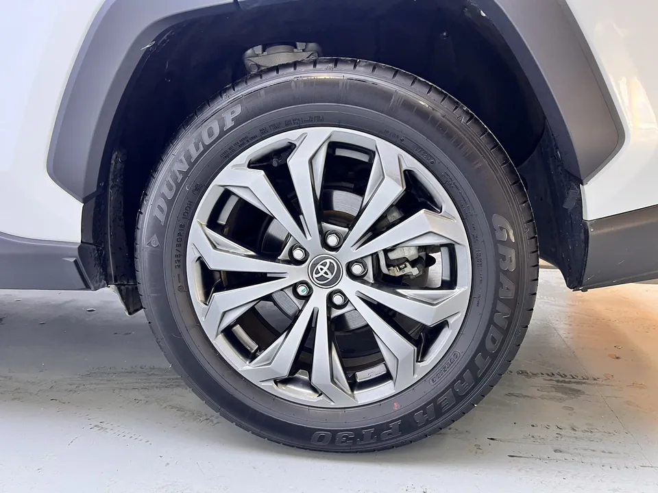 Toyota RAV4 2.0L CVT 2WD Fashion Edition 2024 — миниатюра 3