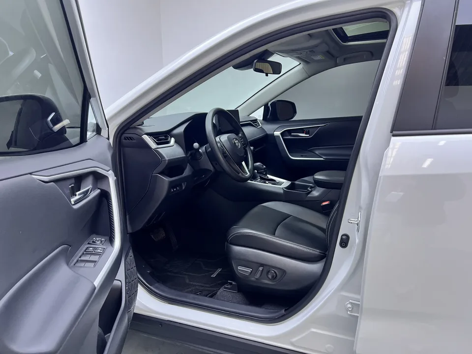 Toyota RAV4 2.0L CVT 2WD Fashion Edition 2024 — миниатюра 5