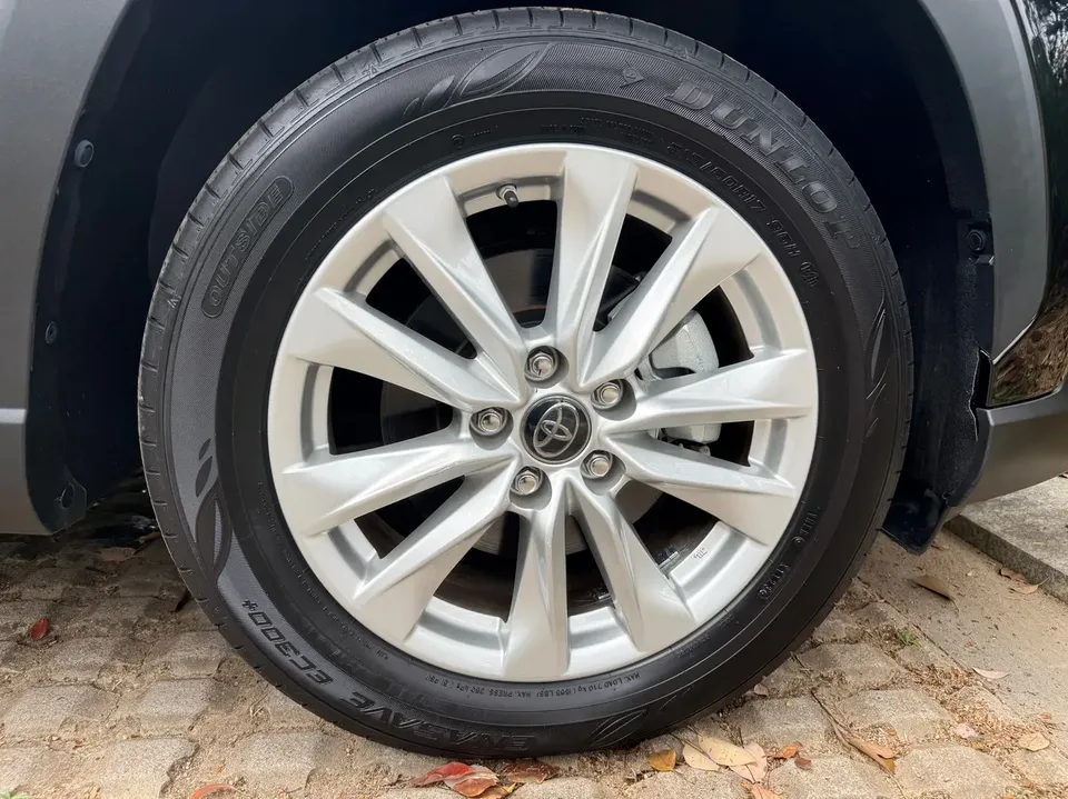Toyota CorollaCross 2.0L Elite Edition 2023 — миниатюра 3