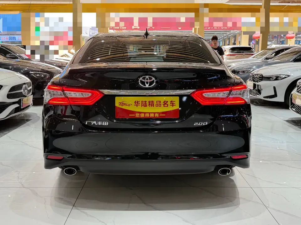 Toyota Camry 2.0G Deluxe Edition 2023 — миниатюра 2