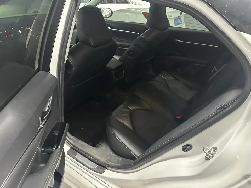 Toyota Camry 2.0S Advanced Edition 2022 — миниатюра 3