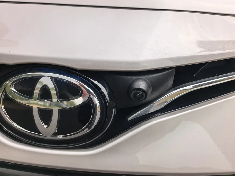 Toyota Camry 2.0G Deluxe Edition 2024 — миниатюра 4