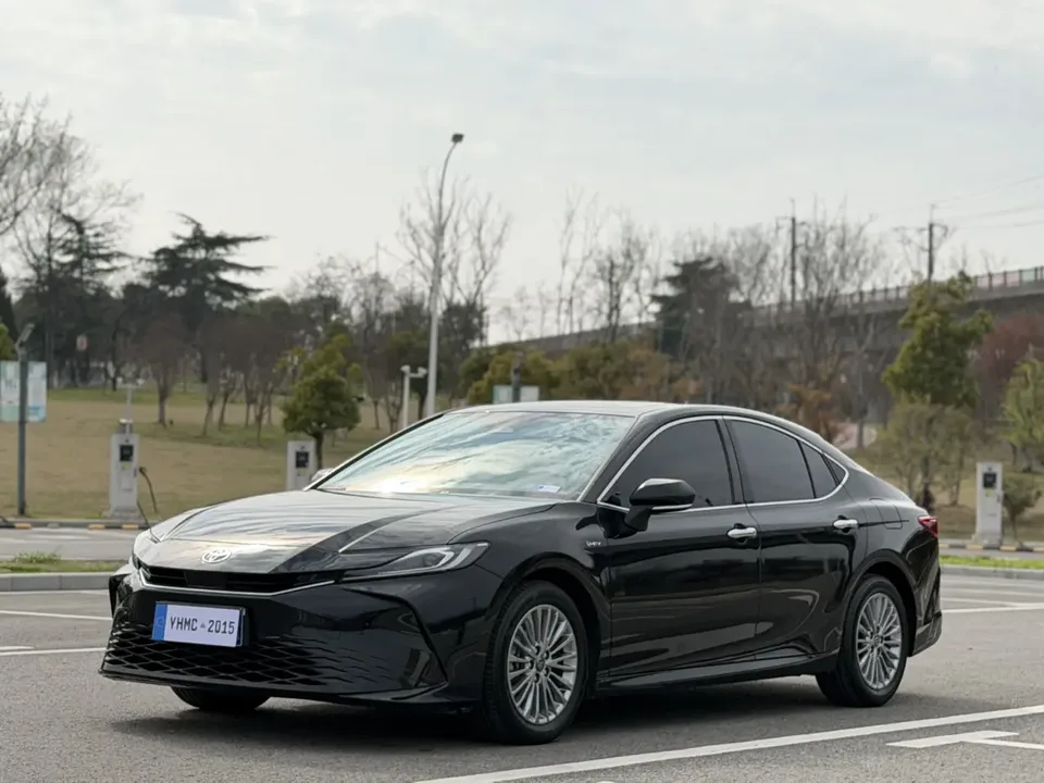 Toyota Camry 2024