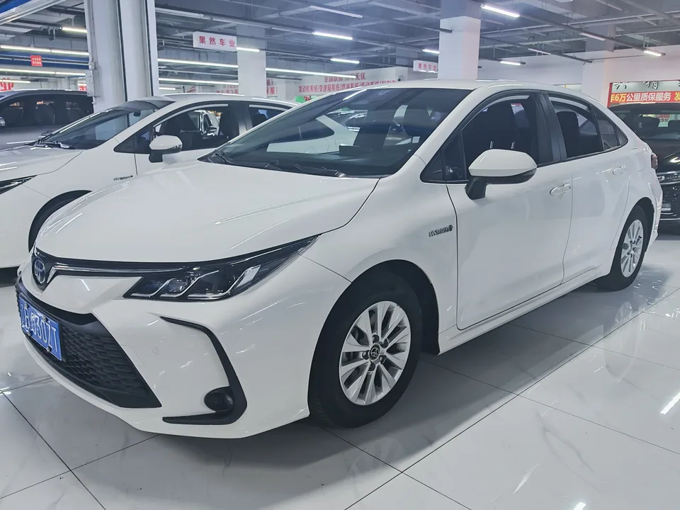 Toyota Corolla Intelligent Electric Hybrid Dual Engine 1.8L E-CVT Pioneer Edition 2024 — миниатюра 2