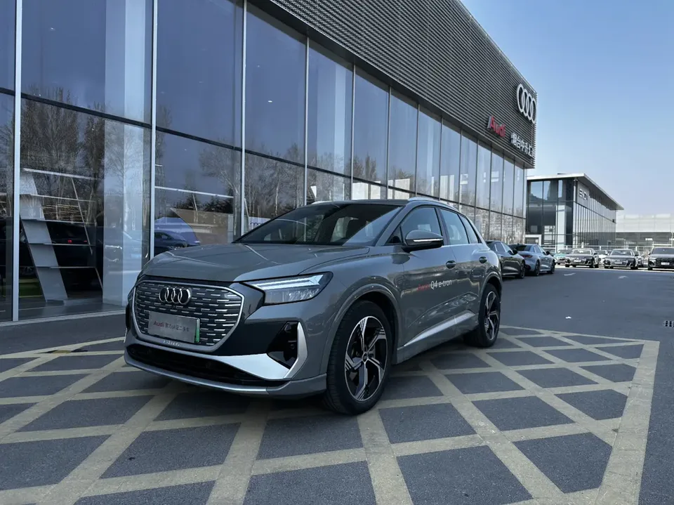 Audi Q4 e-tron 2025