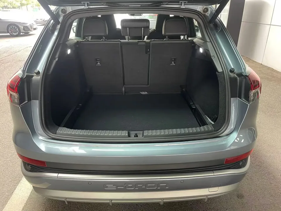 Audi Q4 e-tron Audi Q4 e-tron 2024 40 e-tron Creative Edition 2024 — миниатюра 3