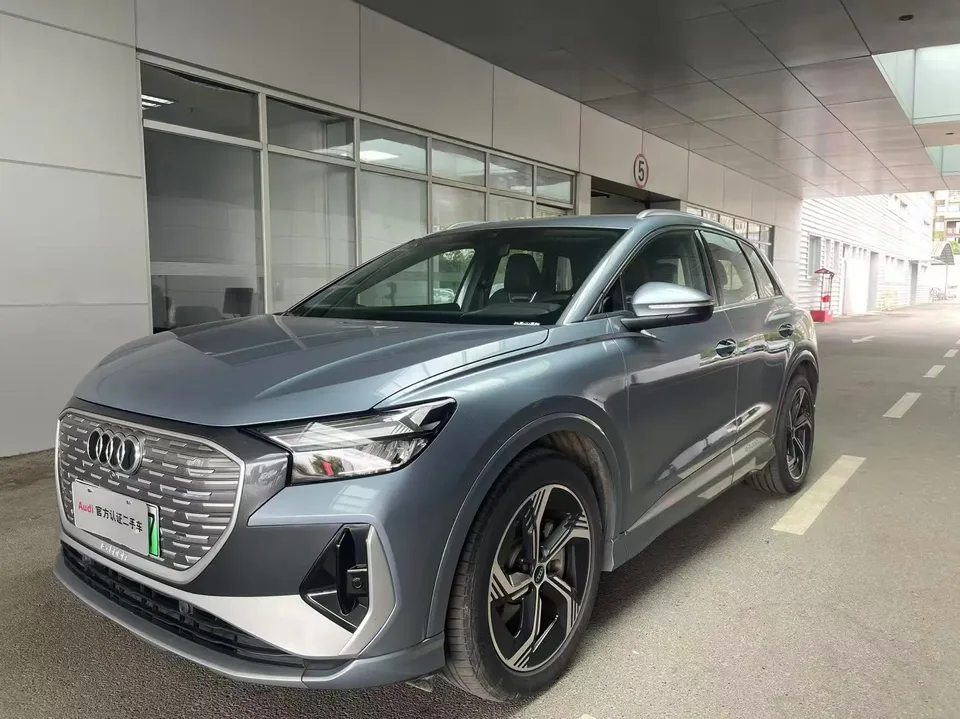 Audi Q4 e-tron 2024