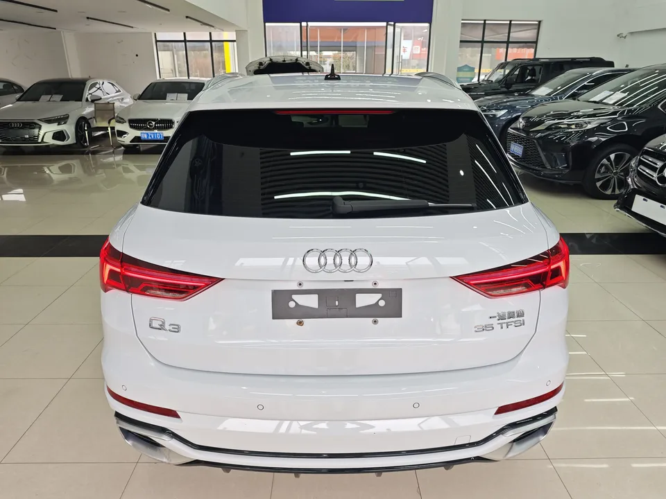 Audi Q3 Audi Q3 2024 35 TFSI Stylish Dynamic 2024 — thumbnail 2