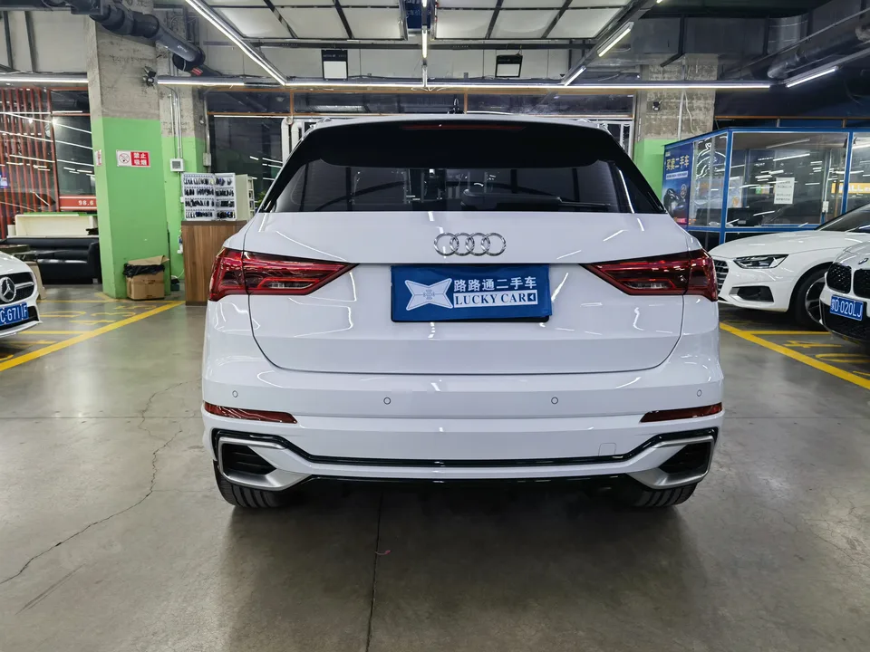 Audi Q3 Audi Q3 2024 35 TFSI Fashion Dynamic Edition 2024 — миниатюра 2