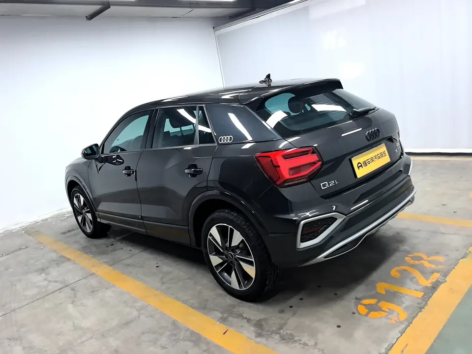 Audi Q2L Audi Q2L 2024 35 TFSI Fashionable and Elegant 2023 — миниатюра 2