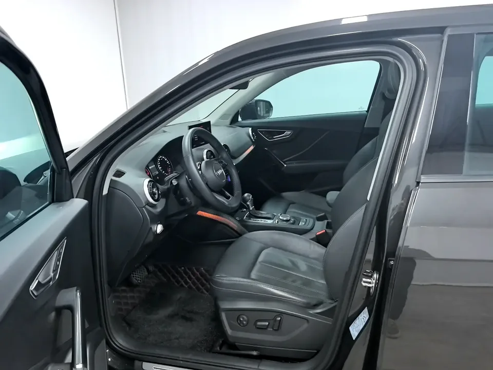 Audi Q2L Audi Q2L 2024 35 TFSI Fashionable and Elegant 2023 — миниатюра 5