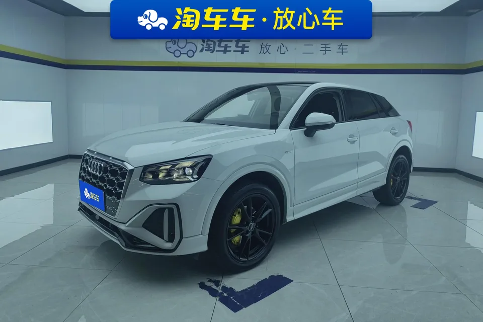 Audi Q2L Audi Q2L 2022 35 TFSI aggressive and dynamic model 2022 — фото 1, купить с доставкой в Москву